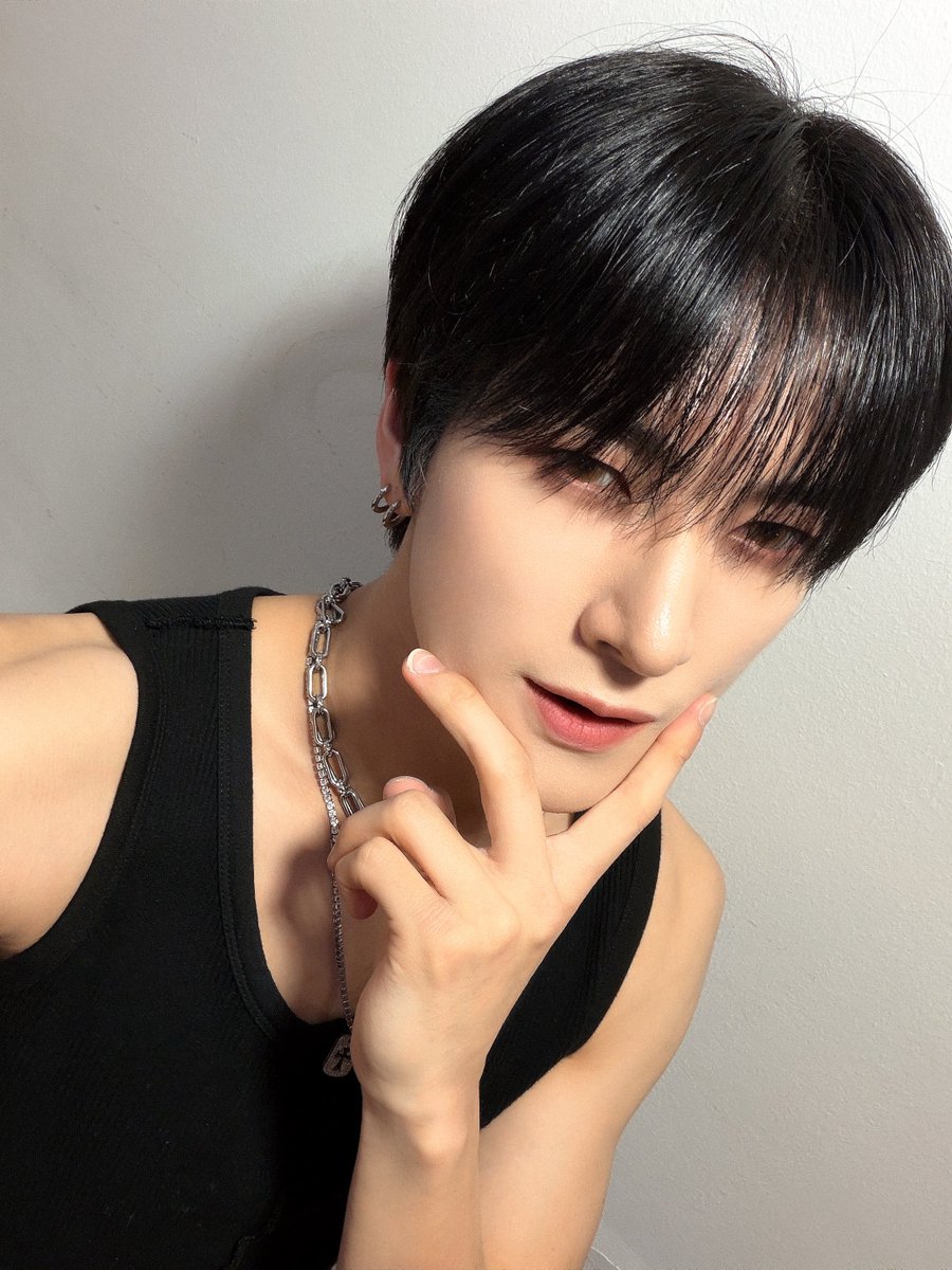 TRENDZ (트렌드지) tweet media