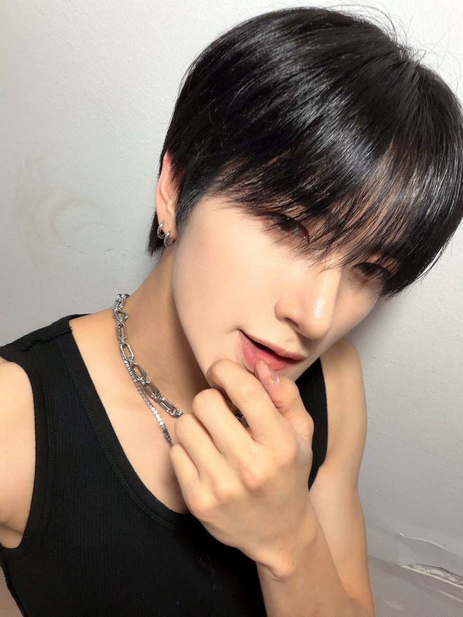 TRENDZ (트렌드지) tweet media