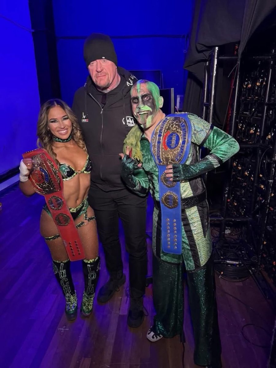 Lucha Libre Online tweet media