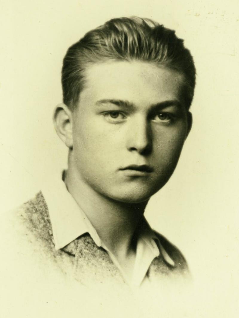 Auschwitz Memorial tweet media