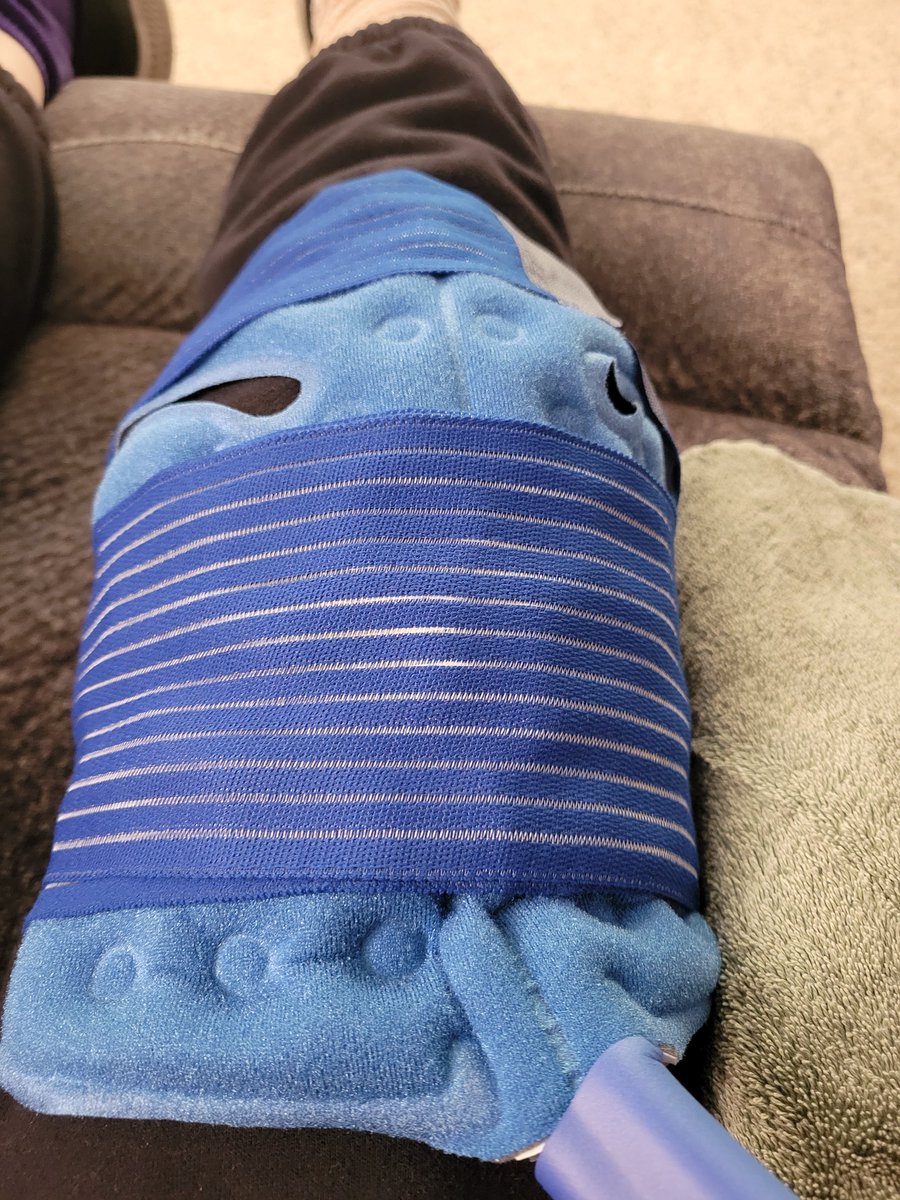 pelldave's tweet photo. New Knee came in Hot!!! Cooling Down with Ice Machine 🧊!!!!!! https://t.co/4Z0363926z