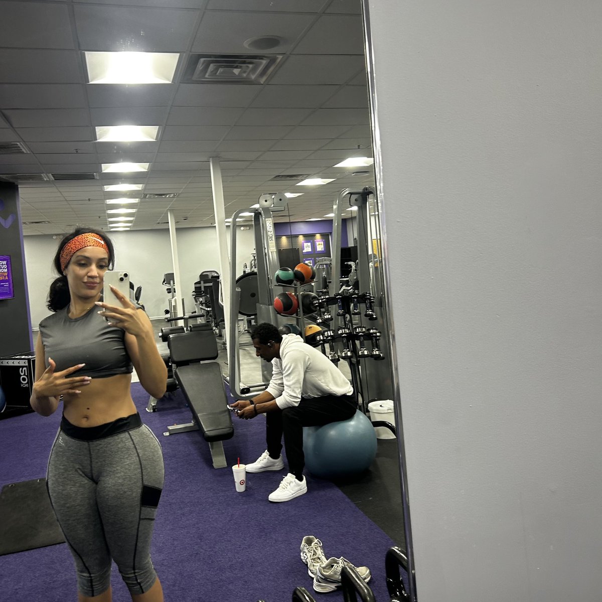 Toni Tony Tone tweet media