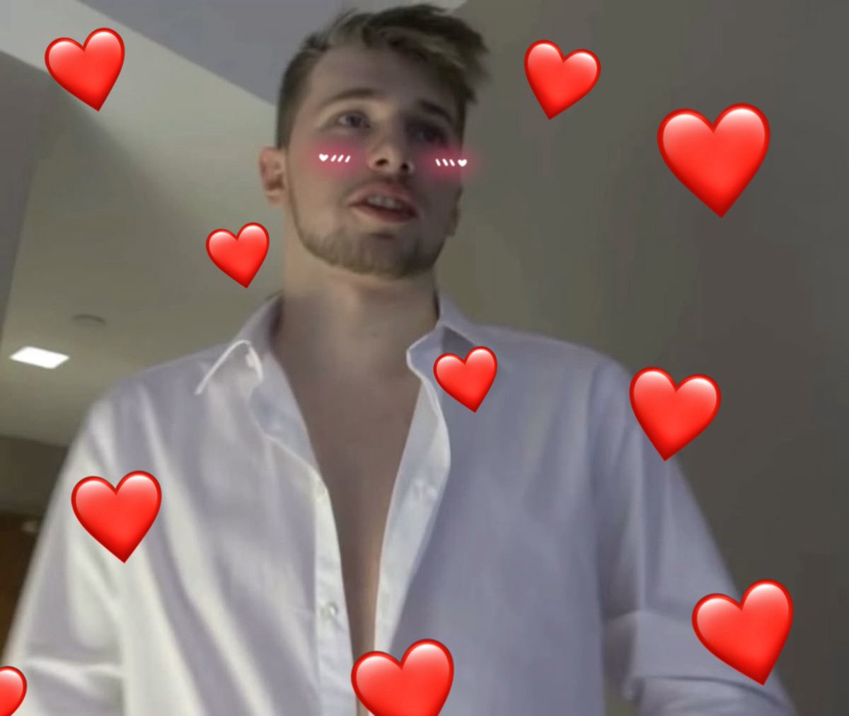 babygirlLARAVIA's tweet photo. #lakers #handsomeman #babyimissyou #comebacksoon #hopespainistreatingyouwell https://t.co/jI7YIjCboJ