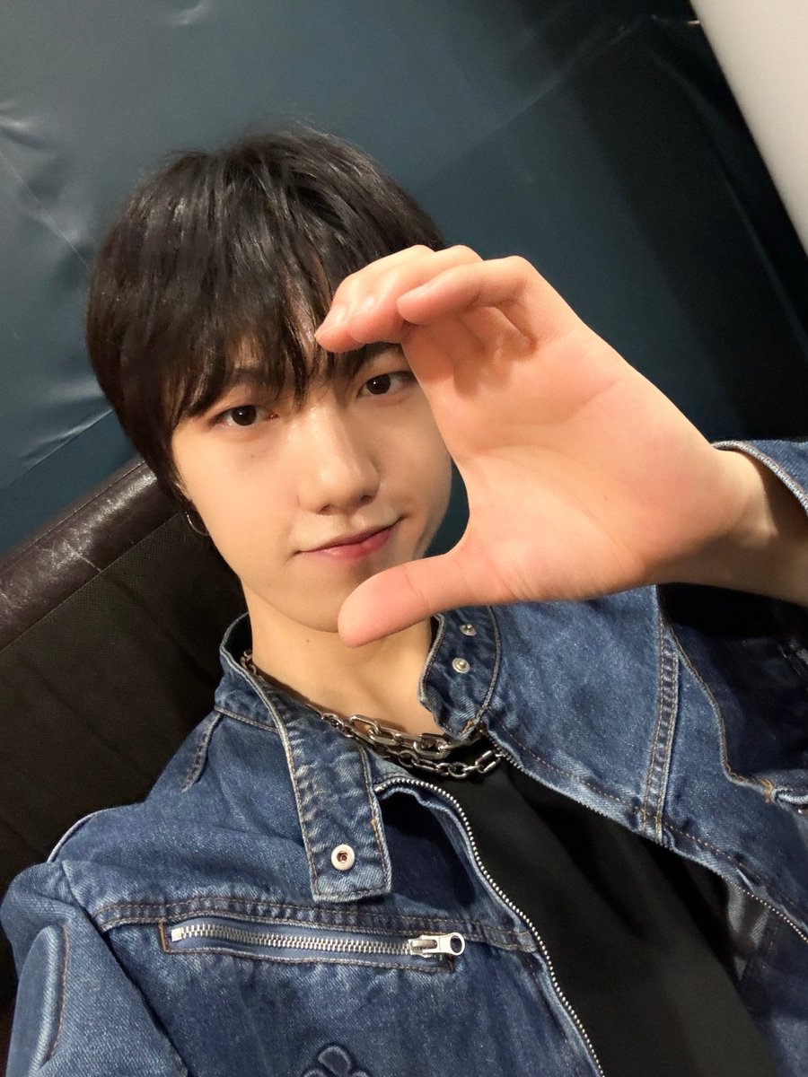 TRENDZ (트렌드지) tweet media