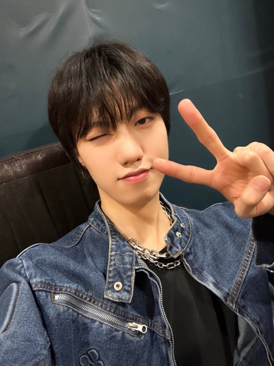 TRENDZ (트렌드지) tweet media