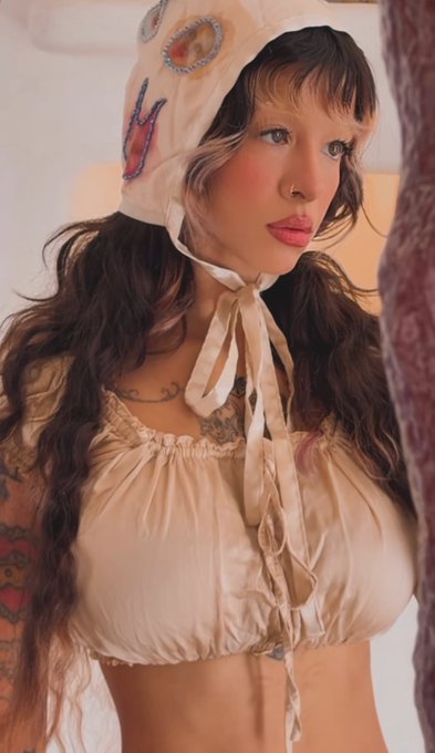 liz | saw mel ౨ৎ tweet media