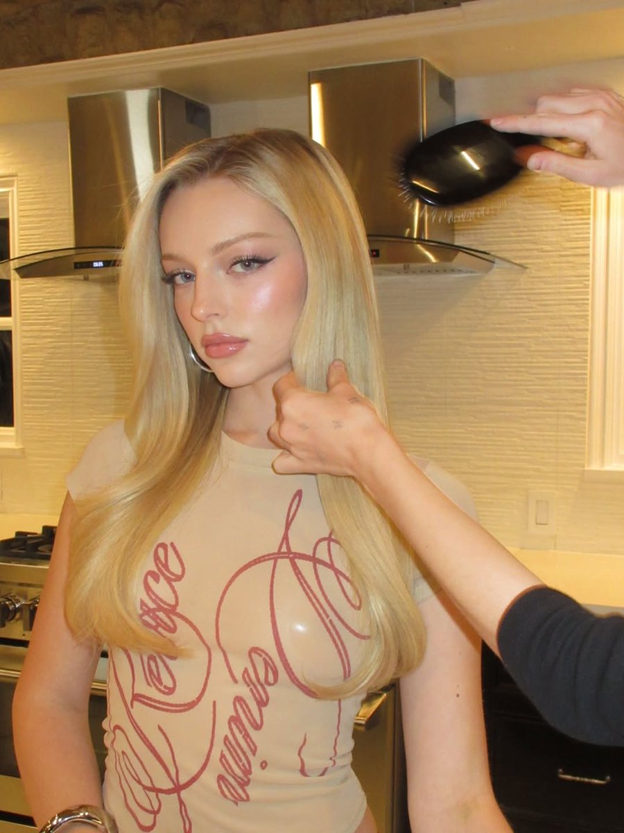 𝒂𝒃𝒃𝒚ᵃˡᵗ tweet media