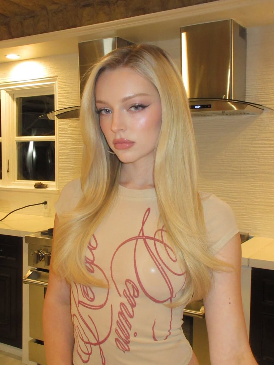 𝒂𝒃𝒃𝒚ᵃˡᵗ tweet media