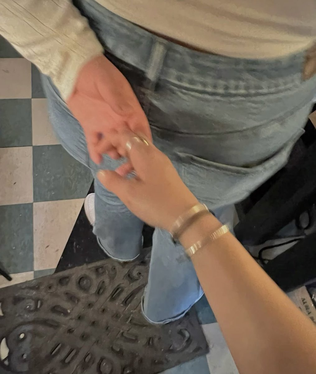 naz(ely) tweet media