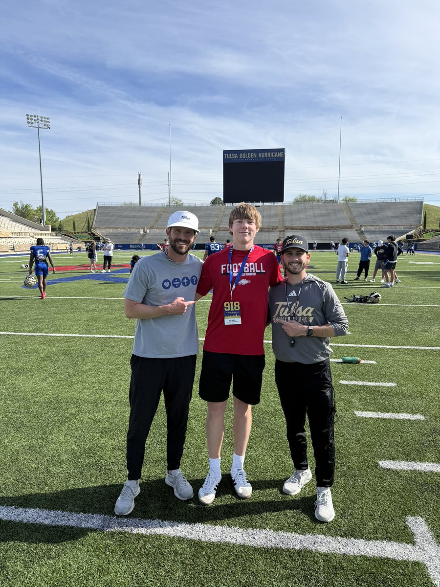 Jack Carson tweet media