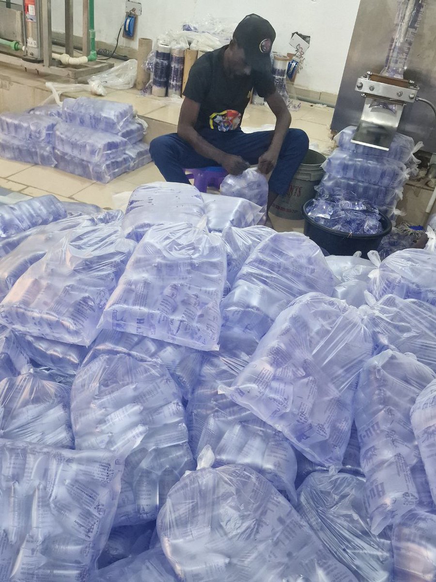 HuFiToday_NG's tweet photo. @MotivPeru Knowledge is the only tool that no one can take away from you. In Bauchi, learning Web3 technology isn’t just about studying—it’s the key to our financial freedom. Congratulations to everyone who keeps growing! #HUFI #EOS. https://t.co/KnzHMfLn8r