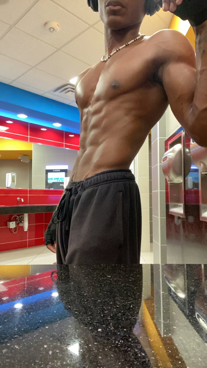 Sevv🎰 tweet media