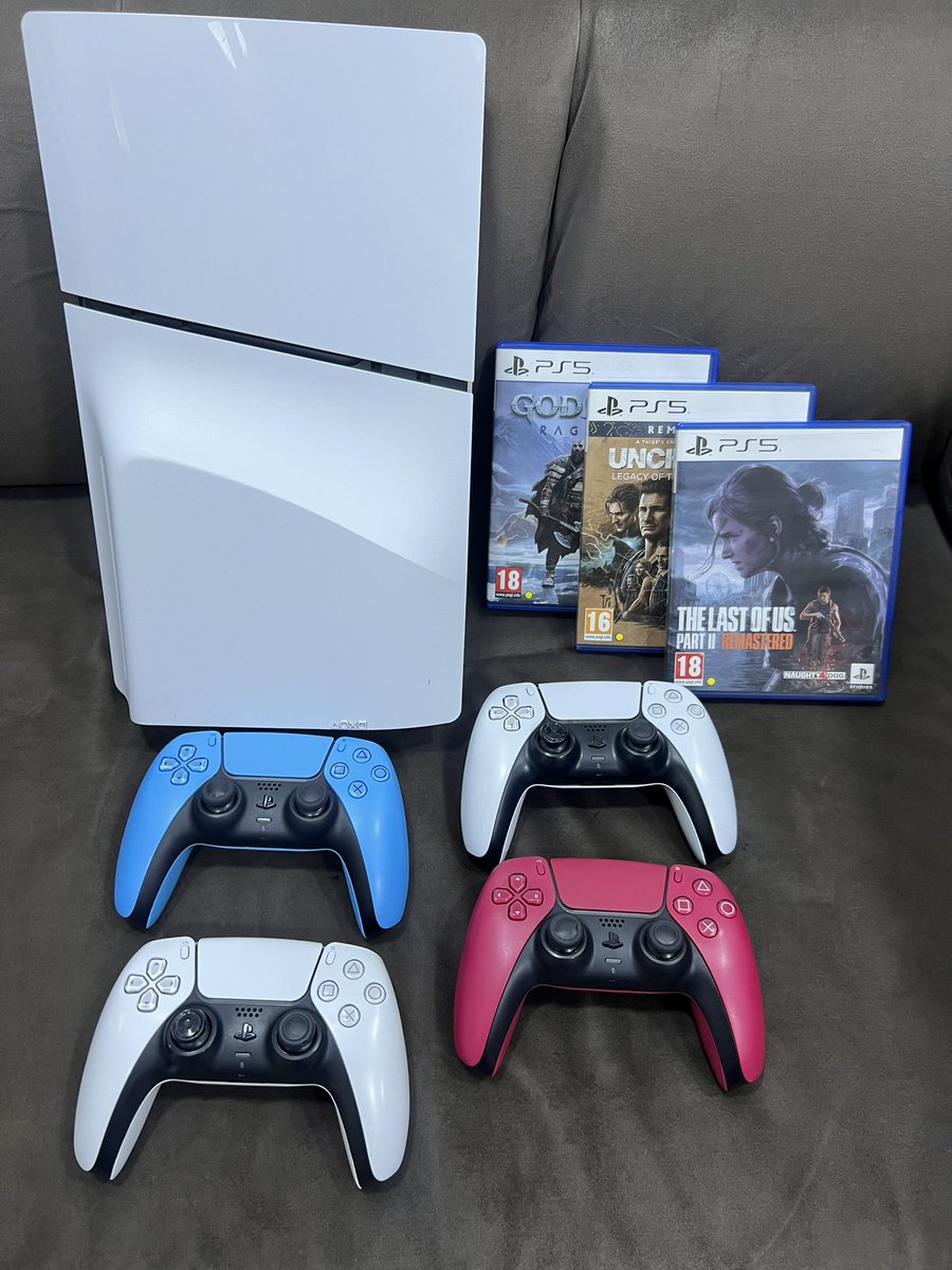 MrKelvinstech's tweet photo. @gvofeyii Used PS5 slim with 2 controllers ✅
FC 25
GOD OF WAR
UNCHARTED 
THE LAST OF US 
₦800,000

Send a DM if interested https://t.co/qIINvtvydw