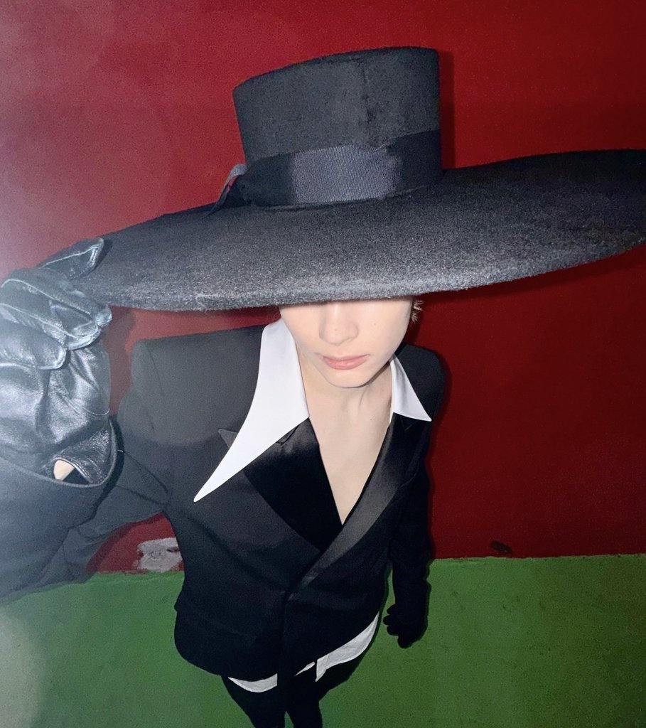 slow 말랑휴 tweet media