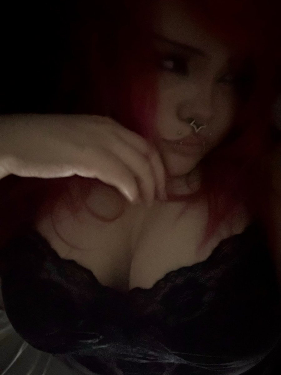 strwbrrycupid's tweet photo. hiii i’m selling solo content ;) dm me #nsfwtwt #nsfw https://t.co/A6z0t8tGgs