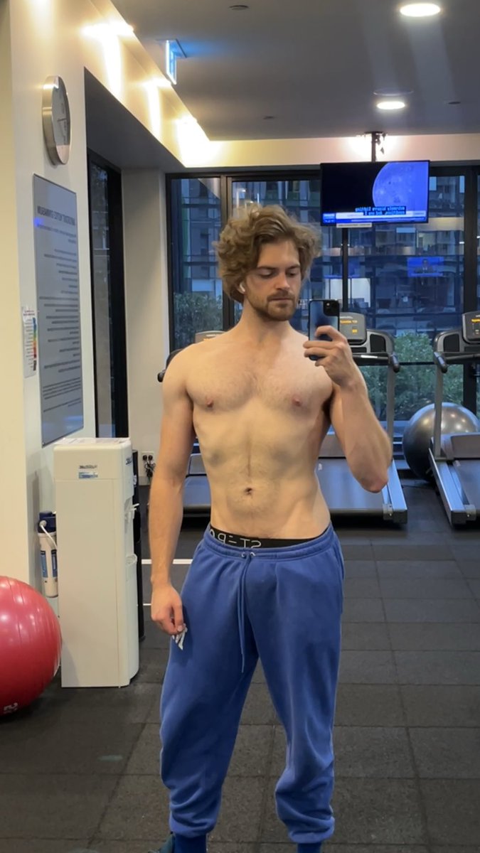 Charlie Deer tweet media