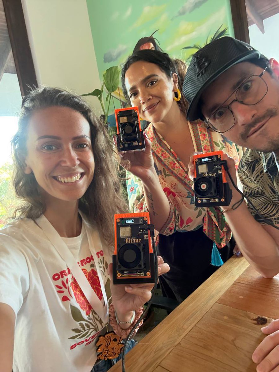 Ariana Dixon tweet media