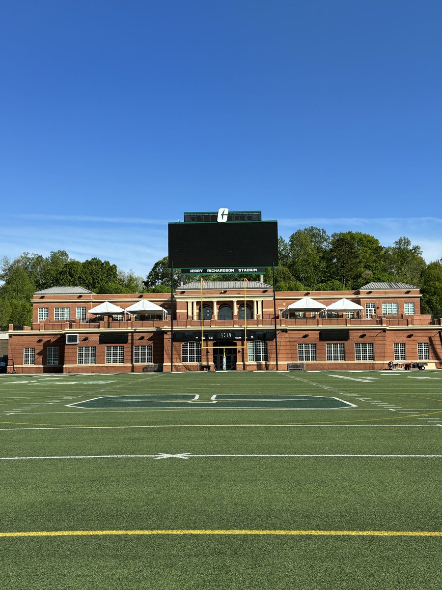 jjfoss28's tweet photo. I had a great visit with @Charlotte49ers this afternoon! https://t.co/Kx8T7L1vX7
