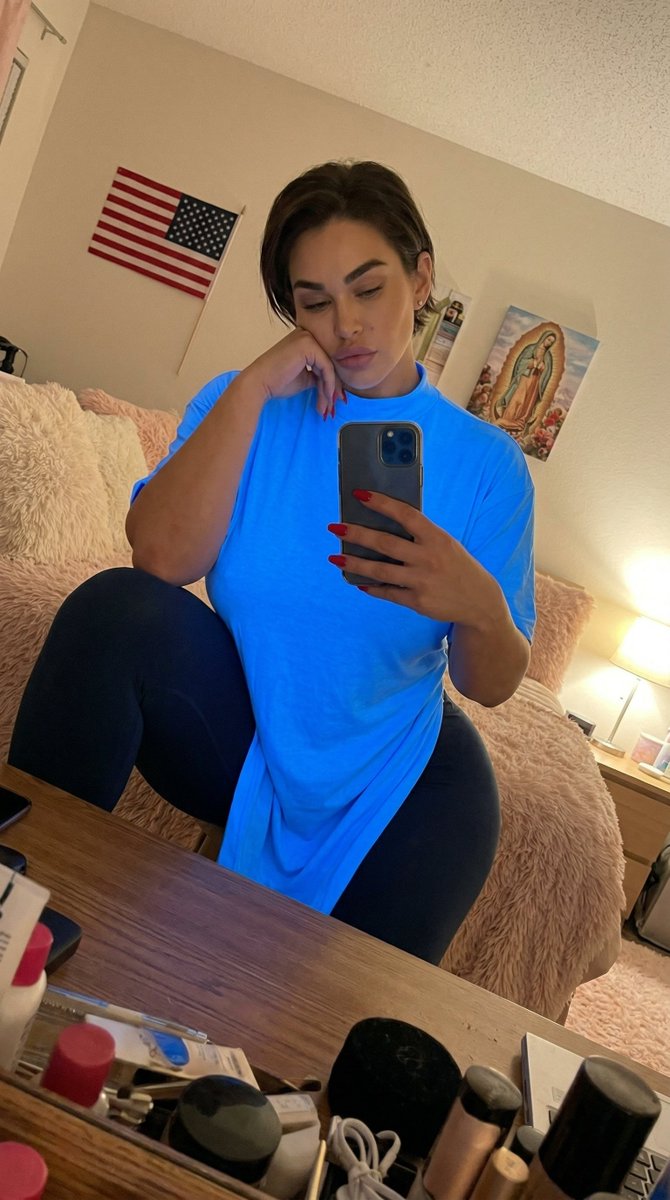 still single btw… who’s actually brave enough to shoot their shot? 😉