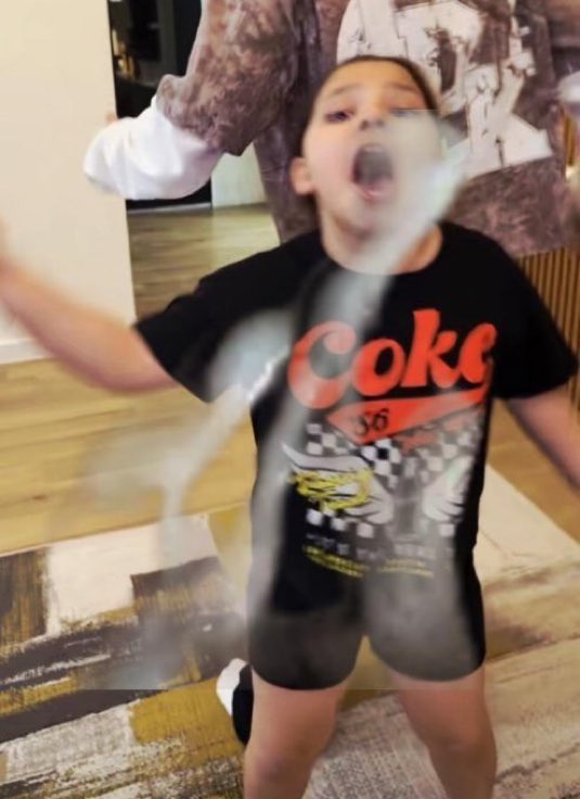 MAT4PUT4S's tweet photo. @willitooo_ aquí se ve mejor esta perrita 😋🤤 espera el de tu mamá https://t.co/kT4pEjtvlx