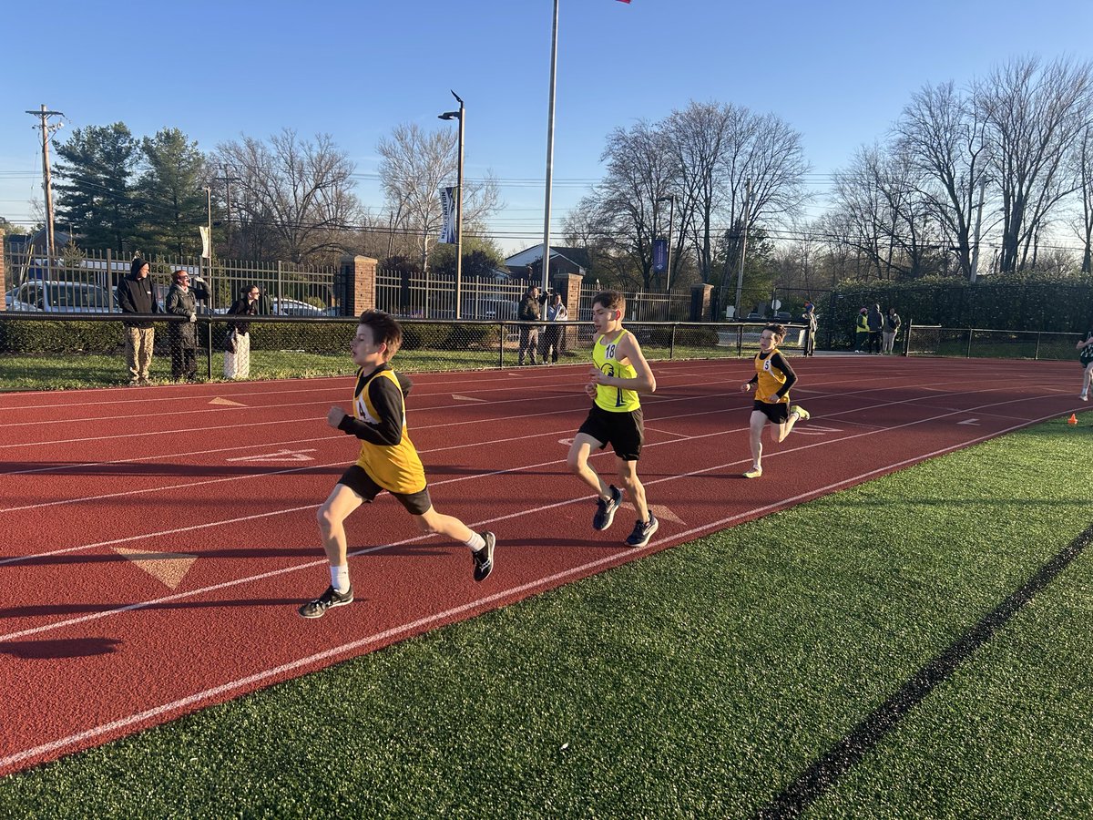 kyleajepson's tweet photo. First track meet of the season for @MadeiraMiddle, and they crushed it! Here’s a few shots from today’s competition:

@madeiraath
@KenjiMatsudo https://t.co/2vn16qqaM0