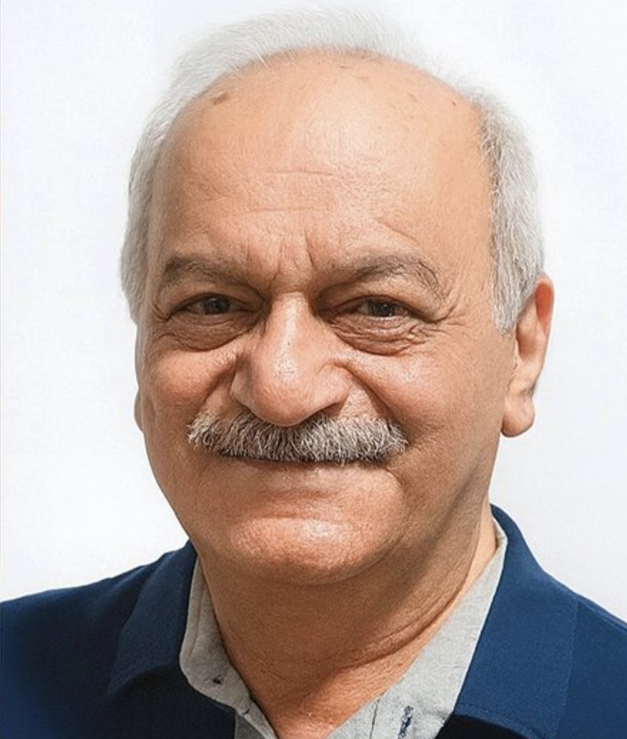 The Islamic Regime executed Sayed Abolhassan Montazer.

He was 65, suffered from diabetes and heart disease, and was denied medications in prison.

The father of 2 and architect just wanted a free Iran.

Look at his sweet face. I'd never negotiate with the monsters who murdered