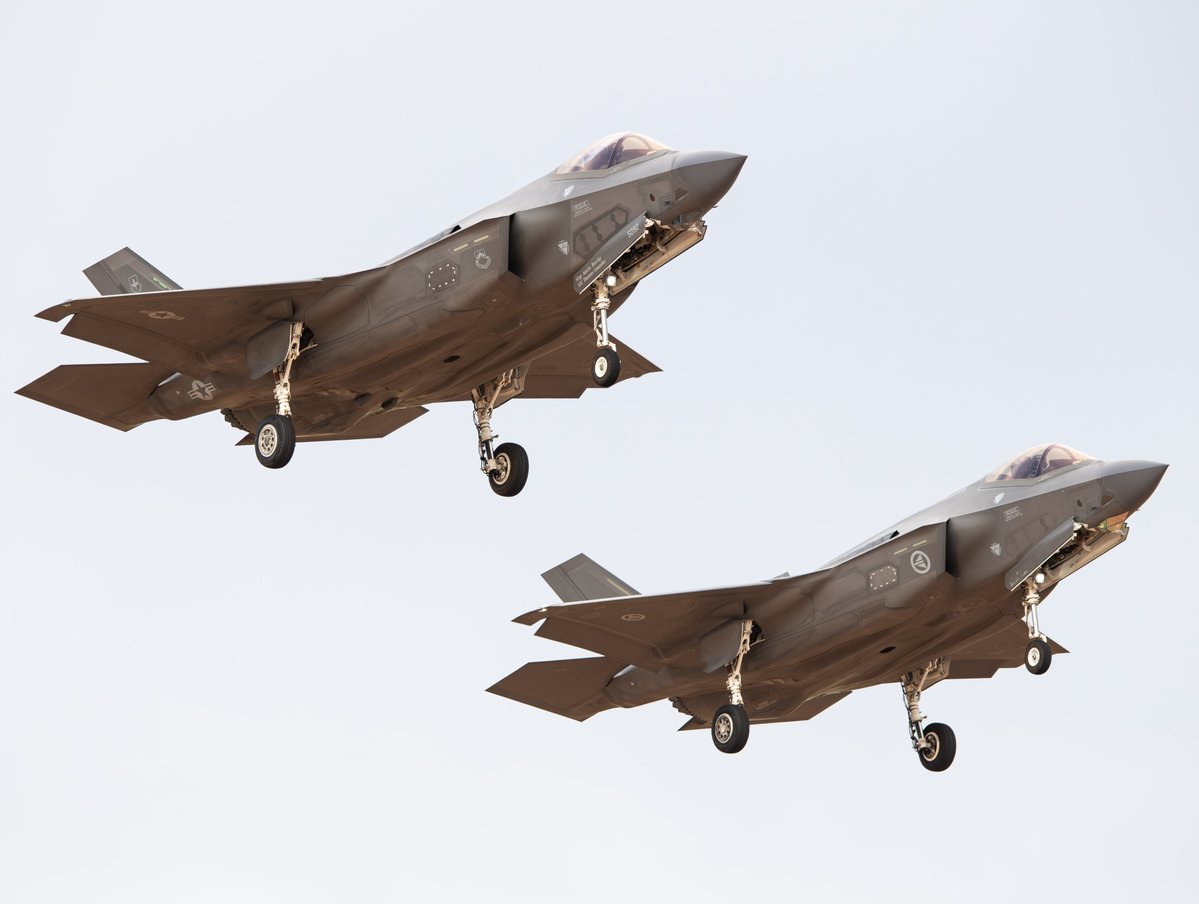 619_Aviation's tweet image. Everything is better in pairs. 
#f35 #lukeafb #section #f35lightning