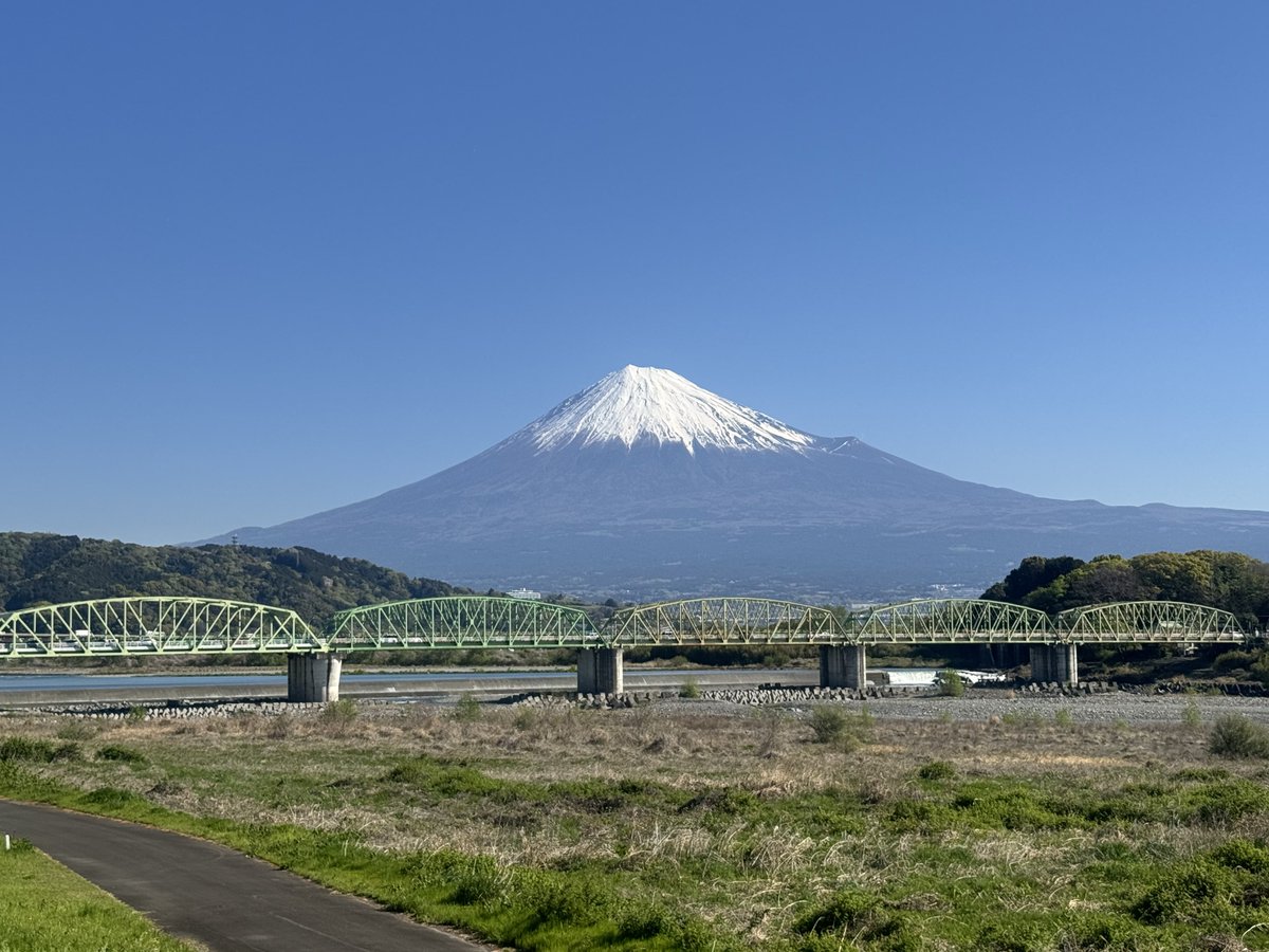 dongurik's tweet photo. おはようございます（2回目）#fuji #fujikawa #富士 #富士川 #富士山 #MtFuji #fujisan https://t.co/c3wZsGR0iv