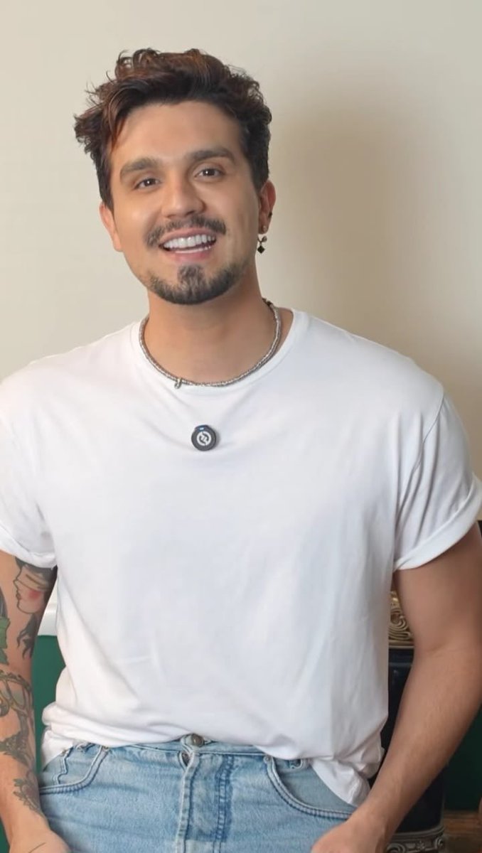 todo dia uma foto do luan sorrindo tweet media