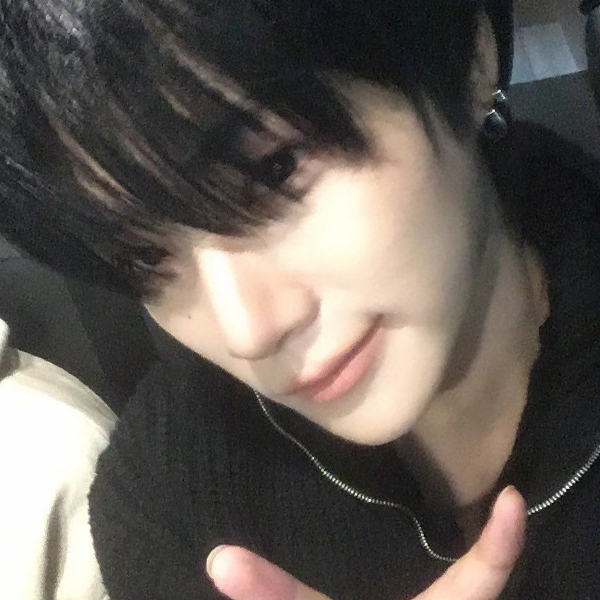 & 𝙨𝙡𝙪𝙜𝙜𝙞𝙚 tweet media