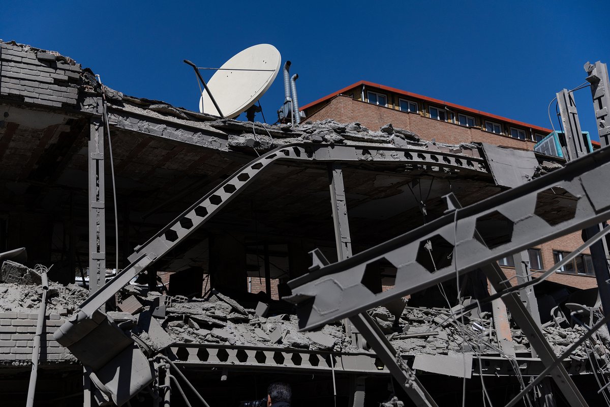 CGTNOfficial's tweet image. #LATEST on Middle East tensions:

- US President Donald Trump said Tuesday in a post on Truth Social that he has agreed "to suspend the bombing and attack of Iran for a period of two weeks."

- A White House official says Israel has also agreed to temporary ceasefire, CNN