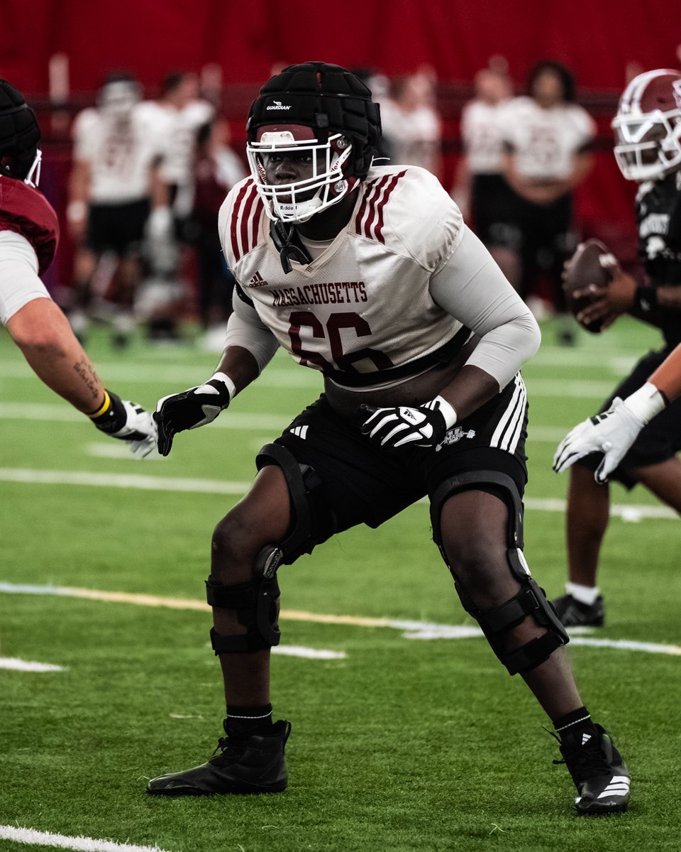 UMass Football tweet media