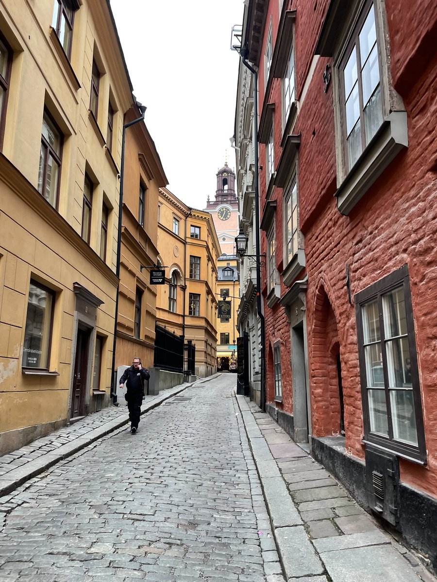 ねる◂Ⓘ▸ tweet media