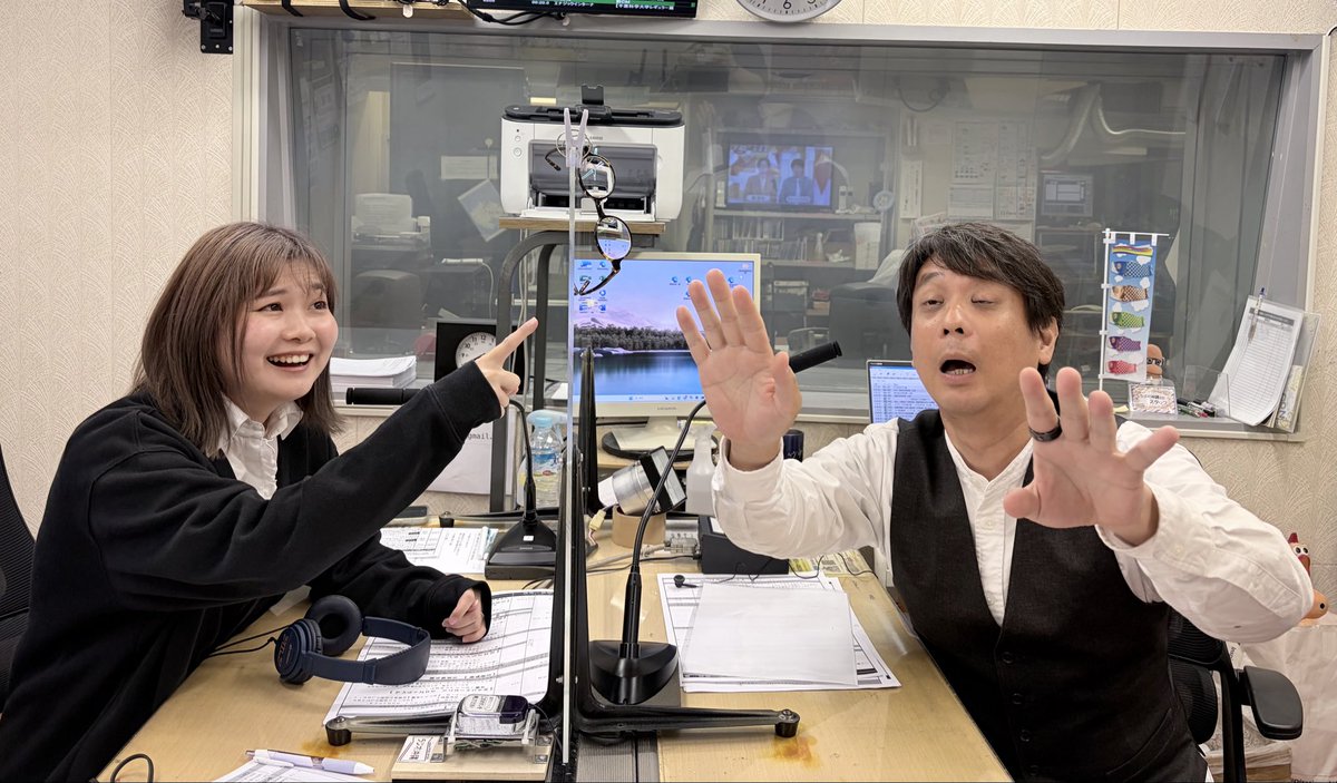 splash864rok's tweet image. おはようございまスプ☀️

きょうのテーマ
「探しています」

探し物は何でスプか？
見つけにくいものでスプか？

✉️sp@rokinawa.co.jp

#スプぞう
#SPLASH
#ラジオ沖縄
#メガネメガネ