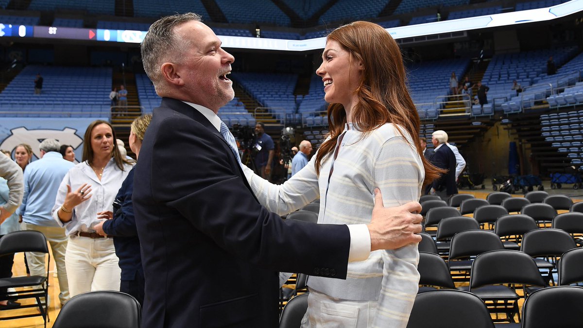 Carolina Volleyball tweet media