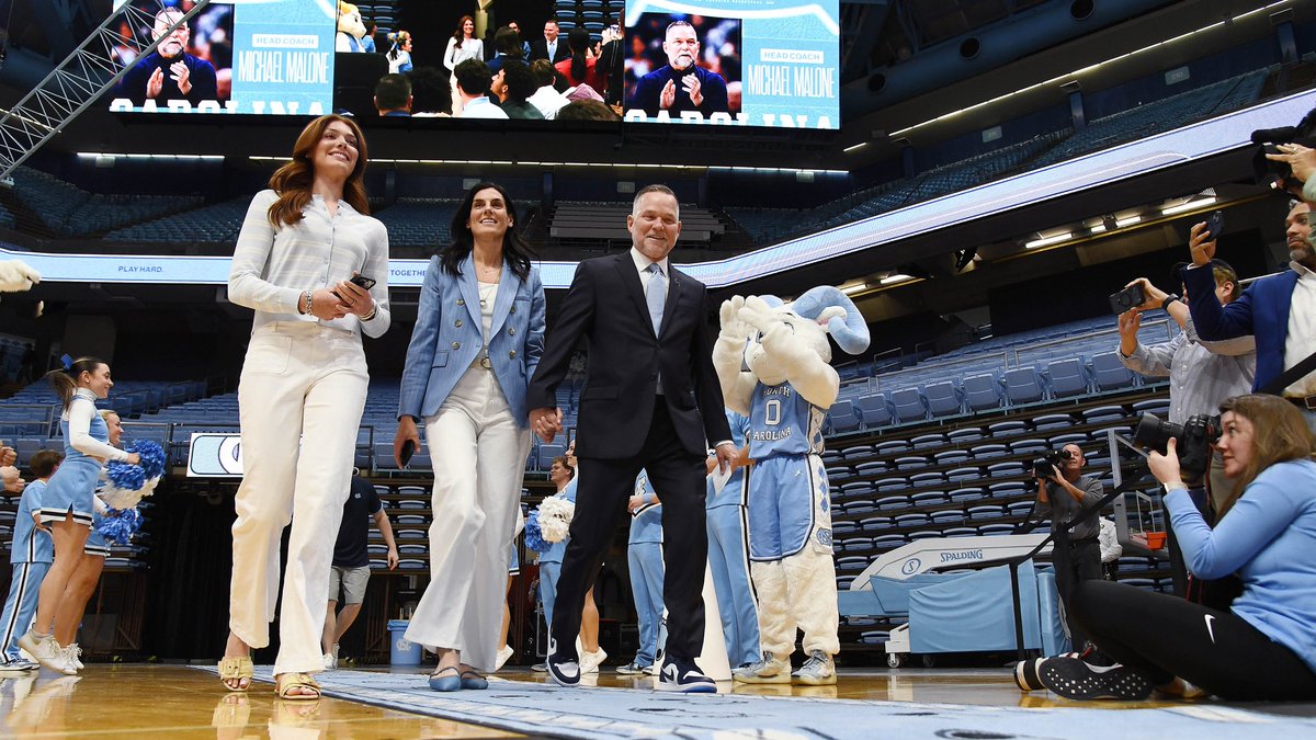 Carolina Volleyball tweet media