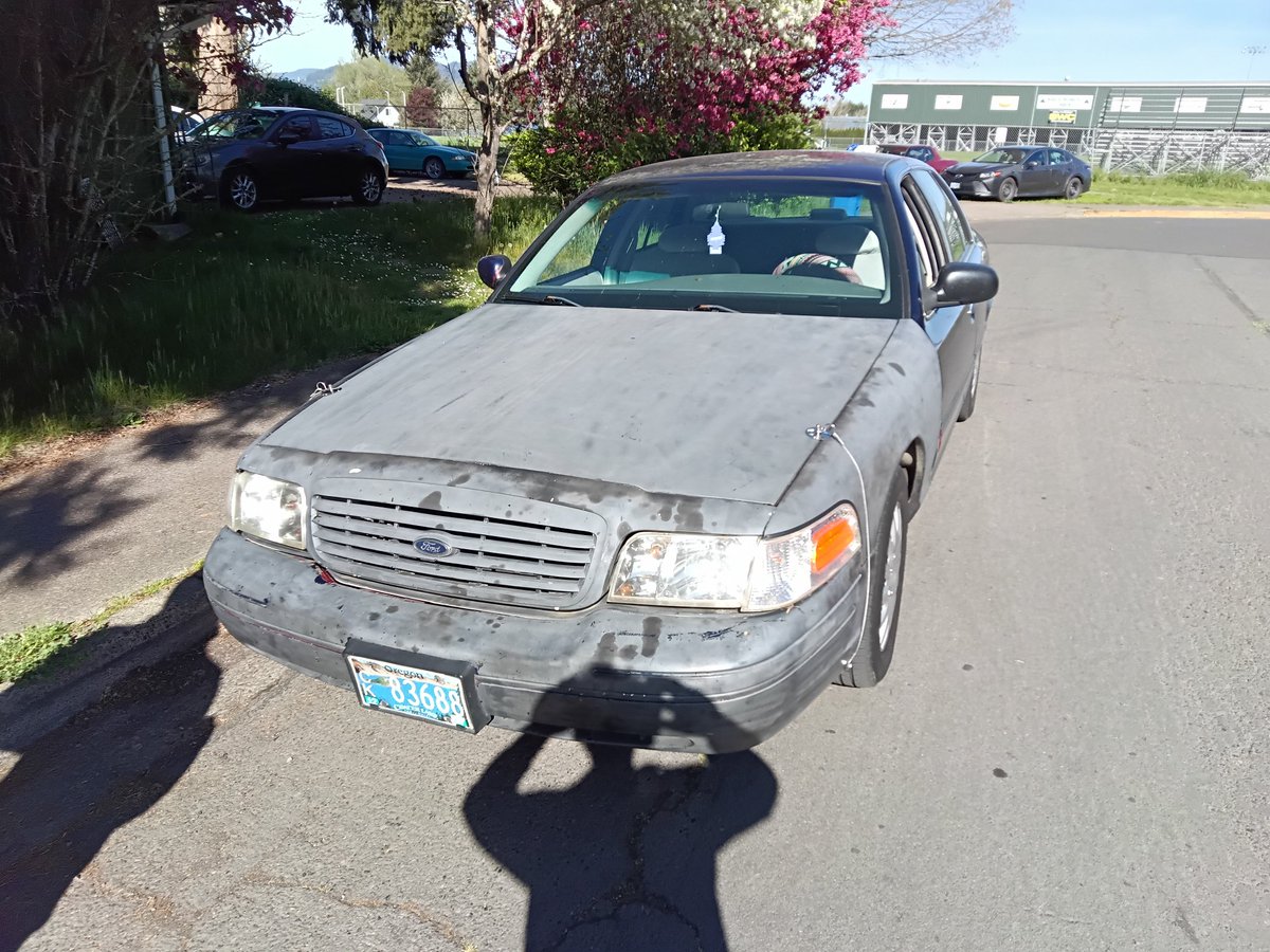 WillieDJenkins1's tweet image. First time I ever installed Hood pins for function and not style lol! Give it an ignition tune up in and a fuel filter, now it's hitting on eight again