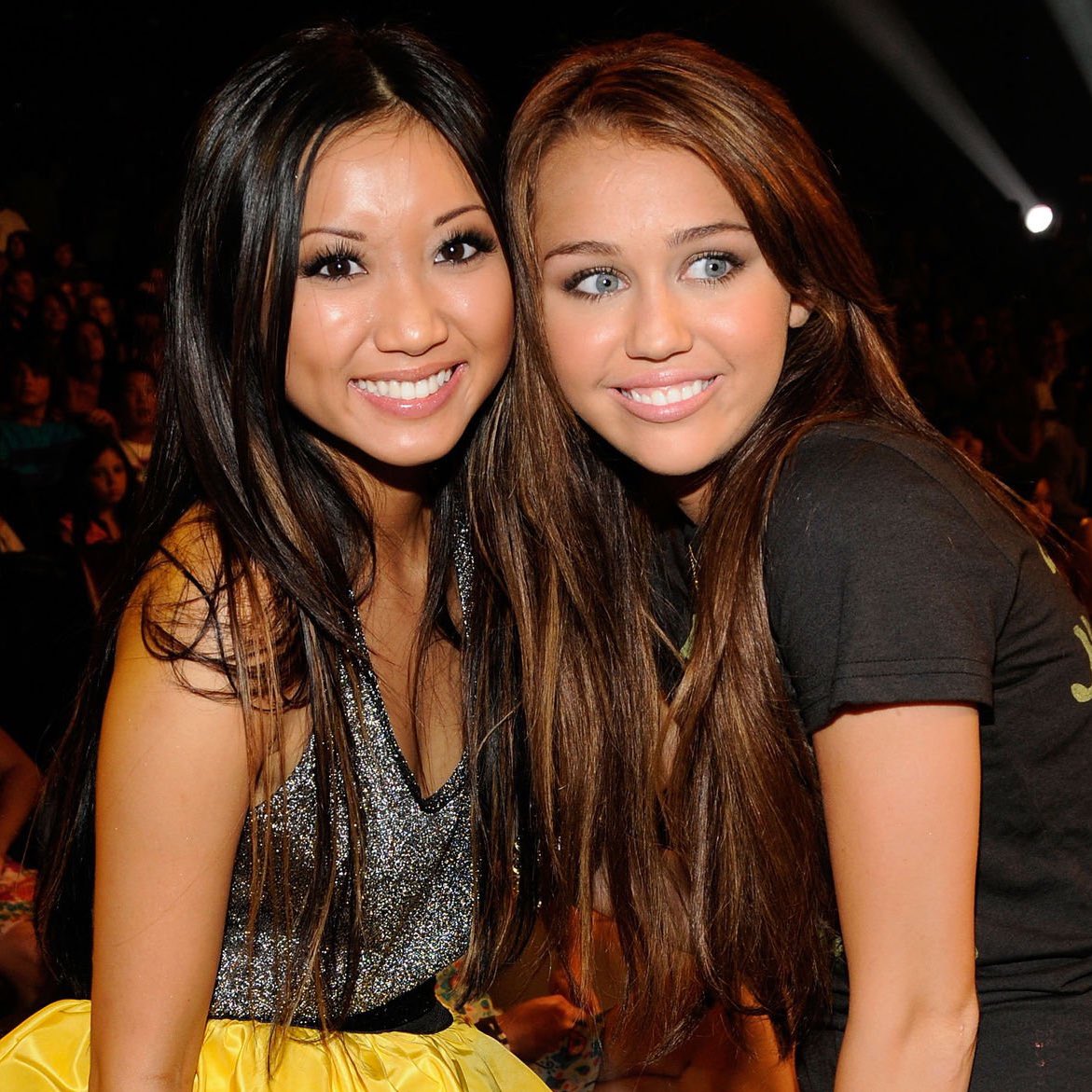 MileyUpdates's tweet photo. Brenda Song says that Miley Cyrus is part of her Disney Channel Mount Rushmore 🥹 https://t.co/KEolNwAIz4