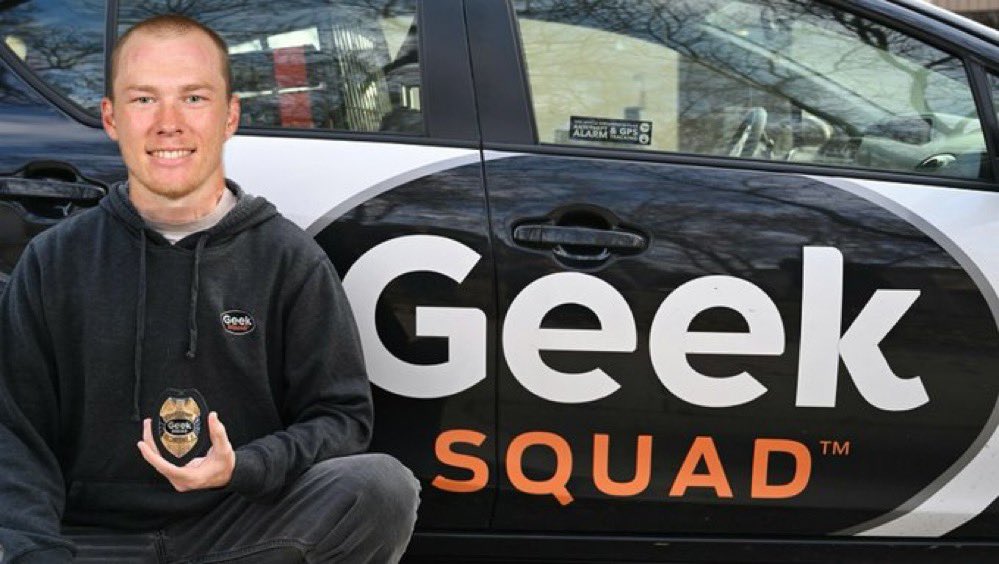 renee 🍉🏒 tweet media