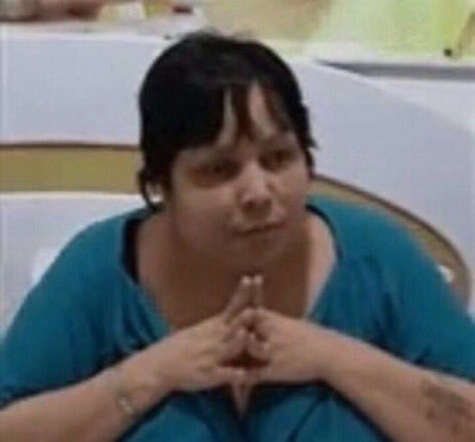 yas lee ⚢ tweet media