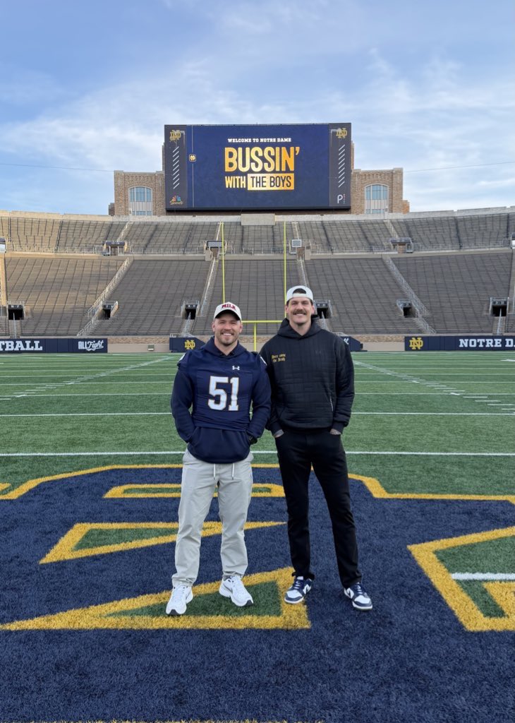 Bussin' With The Boys tweet media