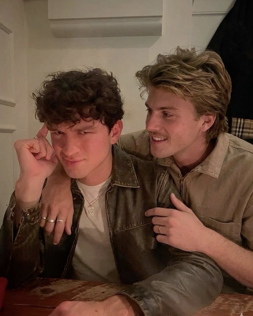 * 𝒂nt. tweet media