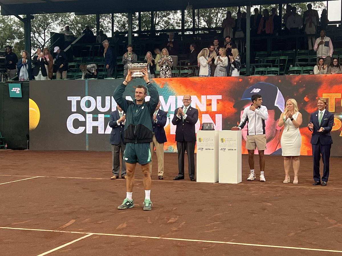 HanlonWalsh's tweet image. Grateful for a terrific 10 days with the best media team at @mensclaycourt in Houston and so many fun stories that unfolded throughout the week. #USClay