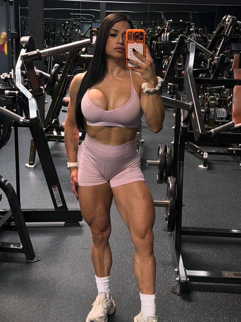 StrongBaddies's tweet image. Ana De La Mora