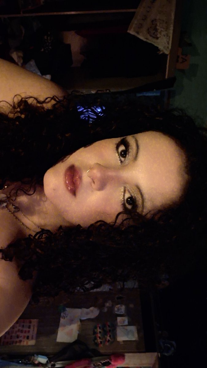 ‎ anna ⊹ ₊ ‎ tweet media