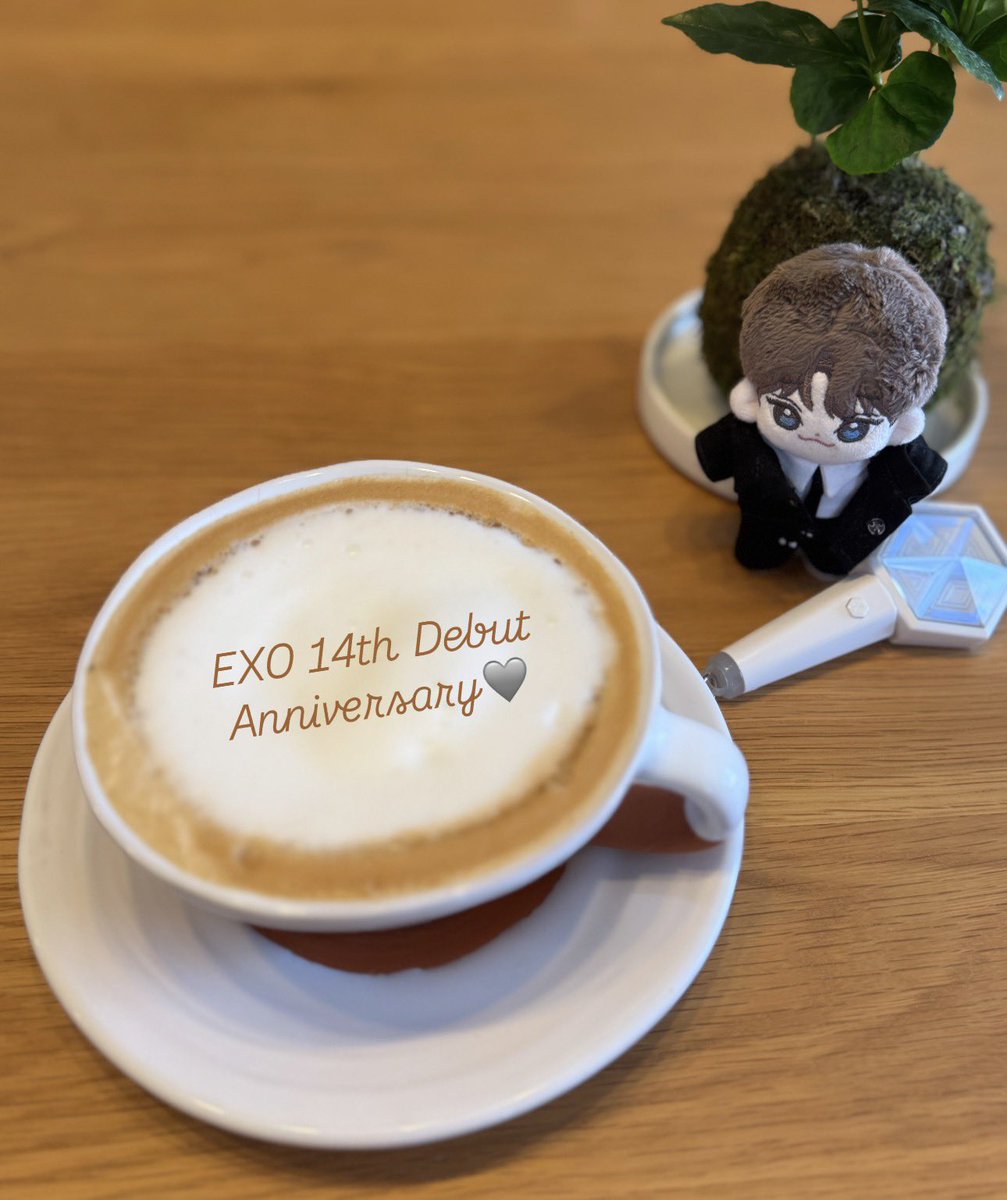 おめでとう✴︎EXO14周年🎀

EXO 14th Debut Anniversary🤍
#EXO #엑소 #weareoneEXO
#EXO14thAnniversary