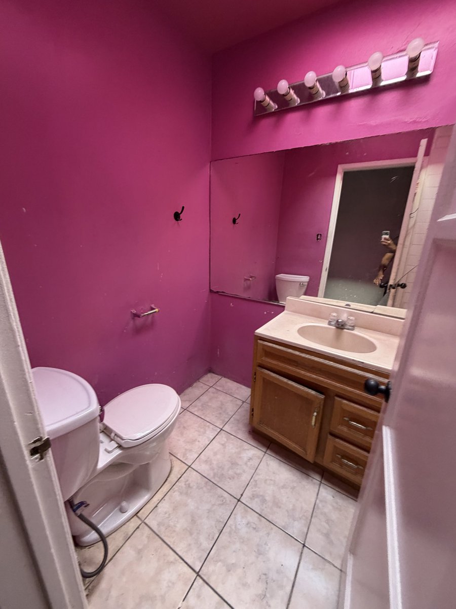 RealEstateDude tweet media