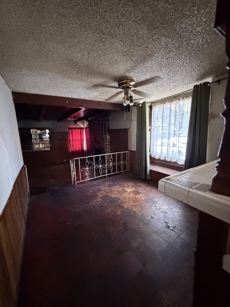 RealEstateDude tweet media