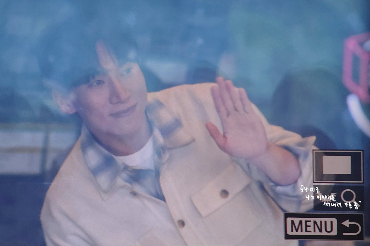 monami_EK's tweet photo. 260408 슈퍼라디오 프리뷰
오늘라됴도 이기자!!🫡
#비투비 #BTOB #서은광 #은광 #SEOEUNKWANG @BTOB_SEKwang https://t.co/IeKcQ0fkja