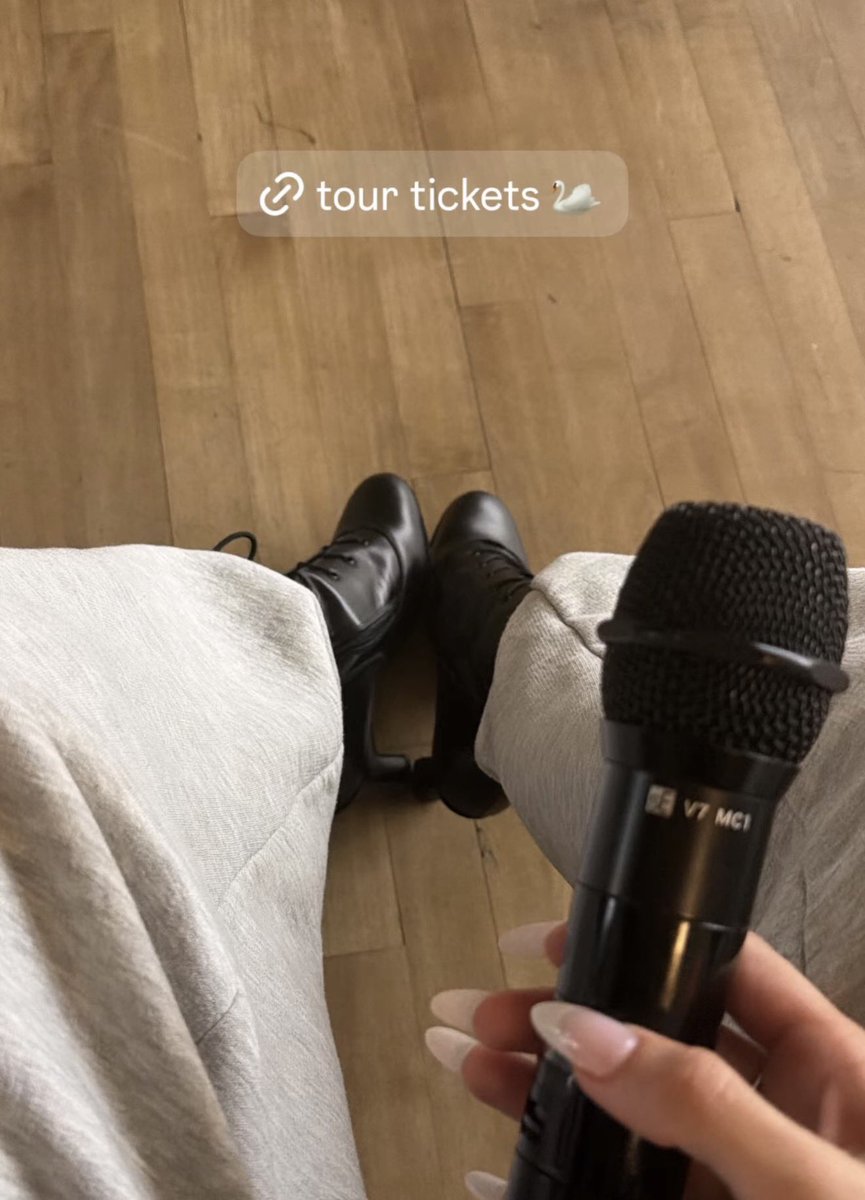 olivia 𝜗𝜚ׅؗ 𑣿. goes on tour tweet media